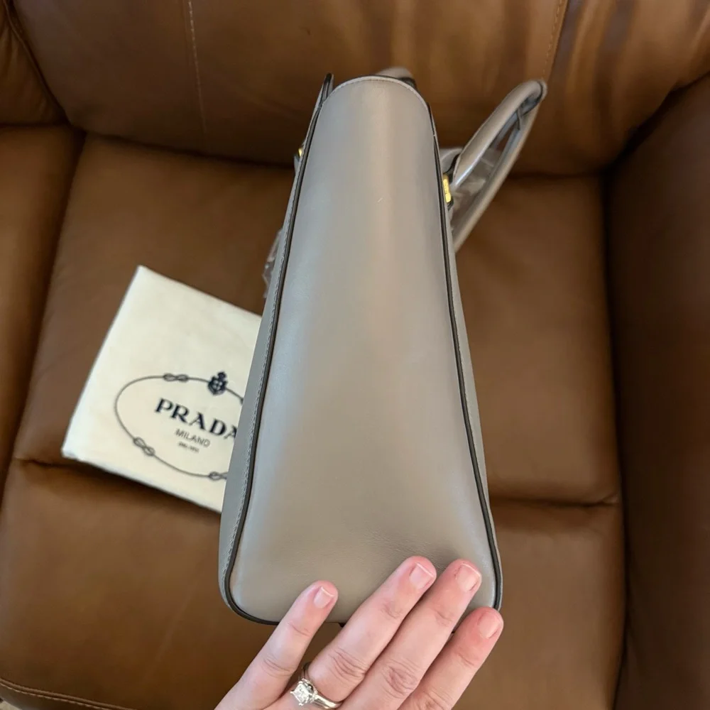 Prada Gray Leather Women's Bag - Picture 6 of 10